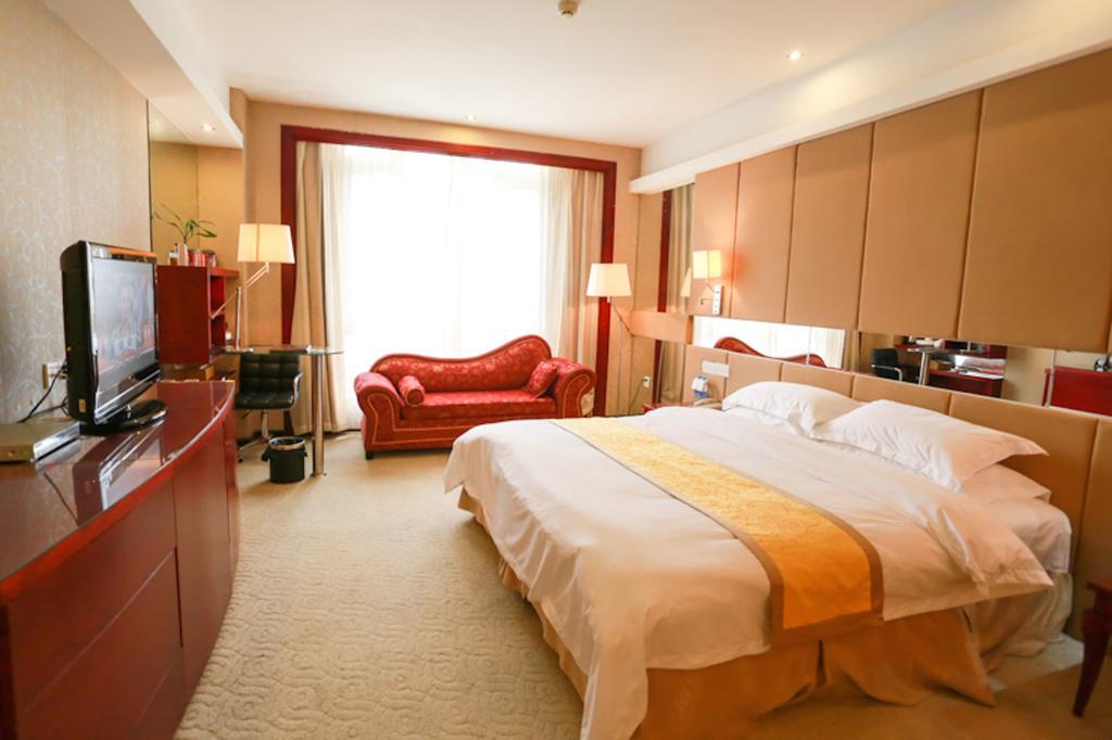 Habour Plaza Hotel Chaozhou Oda fotoğraf