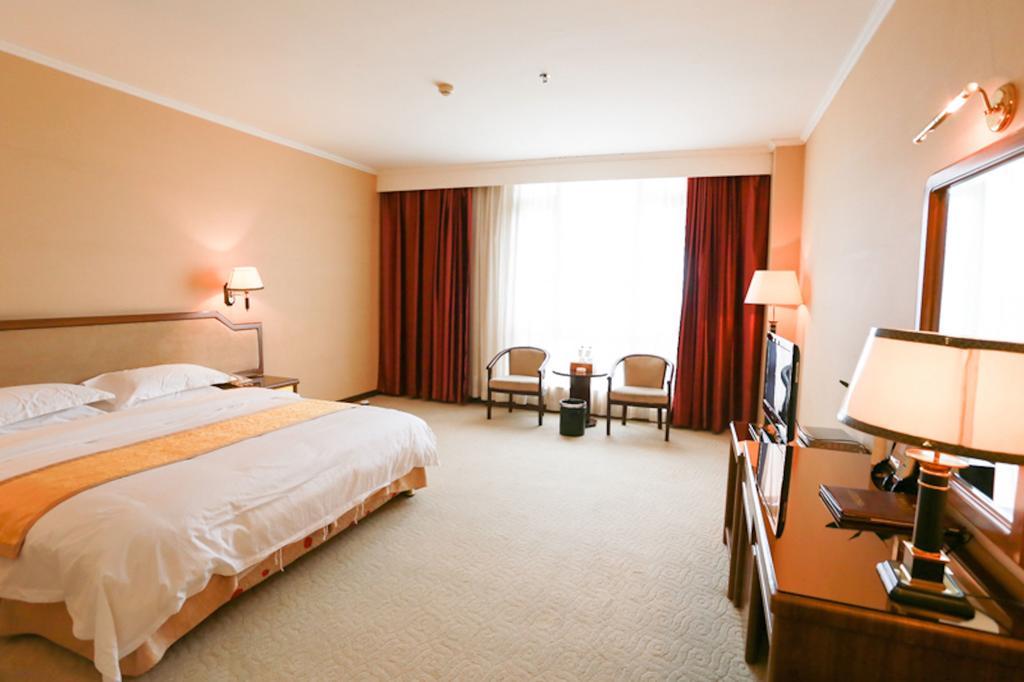 Habour Plaza Hotel Chaozhou Oda fotoğraf